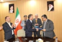 با حضور دکتر علی اکبری رئیس دانشگاه جامع علمی کاربردی کشورانجام شد: انعقاد تفاهم نامه همکاری دانشگاه جامع علمی کاربردی استان با 5 سازمان دولتی