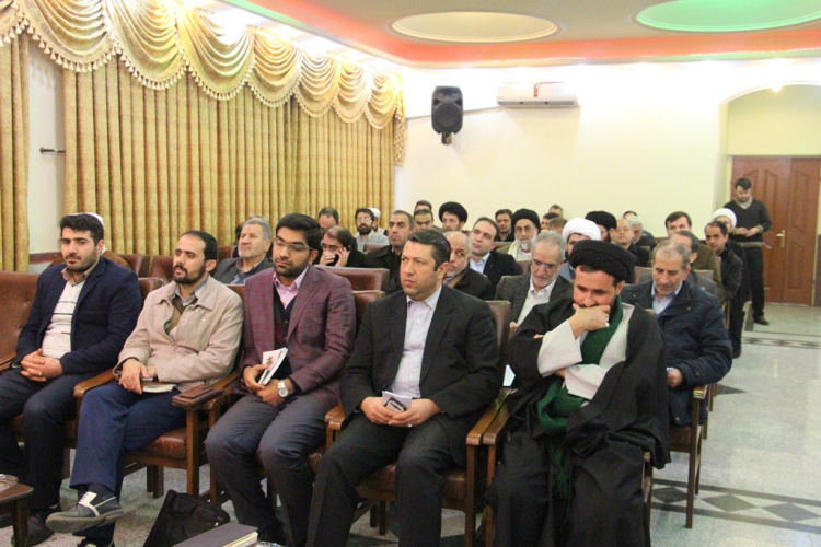 جلسه هم اندیشی مسئولان مدرسان گروه معارف اسلامی