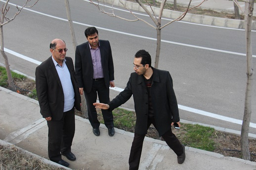 کاشت نهال در دانشگاه به مناسبت روز درختکاری