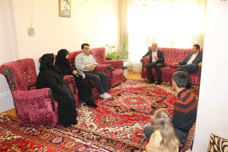 دیدار با خانواده شهید شاکر سرای