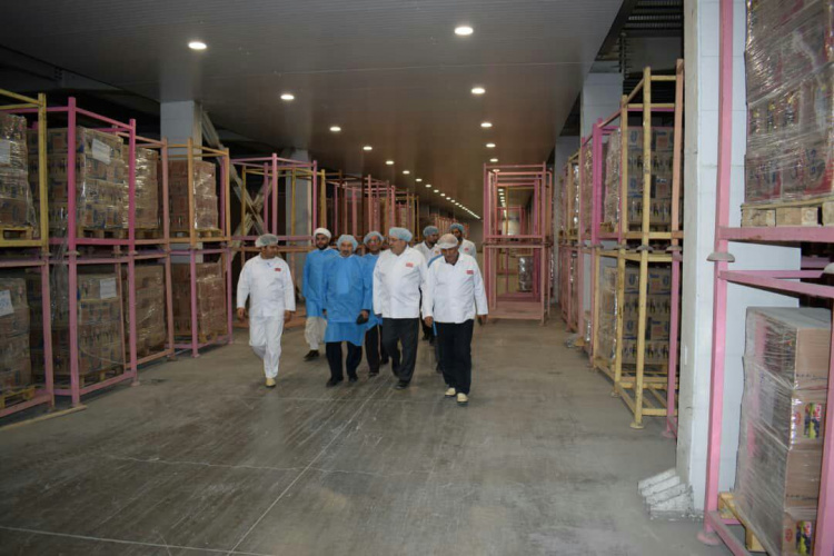 گزارش تصویری بازدید دکتر امید از کارخانه بزرگ شیرین عسل