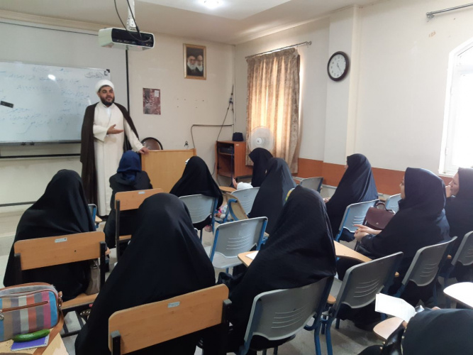 برگزاری طرح خط انقلاب در قالب اردوی معرفتی