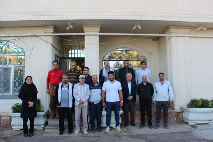 مراسم کوهپیمایی عینالی به مناسبت هفته دولت