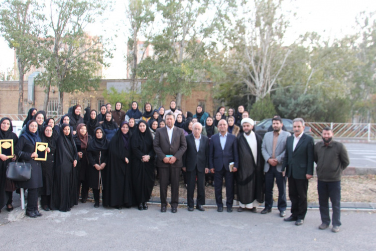 نشست صمیمی دکتر قالیچی با دانشجویان مرکز آموزشی بهزیستی نسل فردا