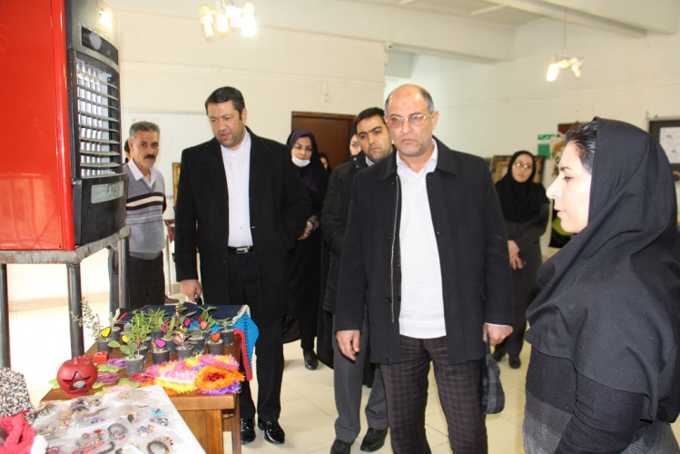 افتتاح بازارچه کارآفرینی در مرکز بهزیستی