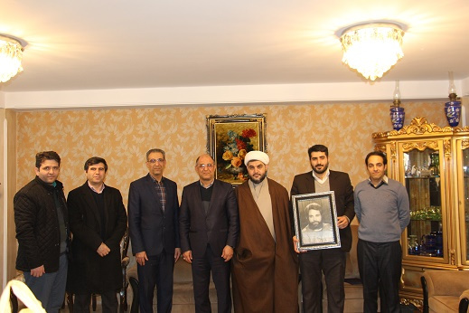 دیدار با خانواده شهید دارابی