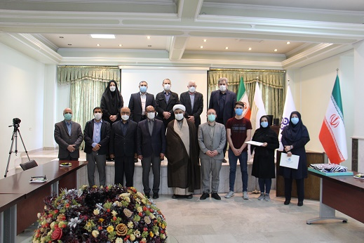 رئیس دانشگاه جامع علمی کاربردی استان آذربایجان شرقی با تعدادی از خانواده های شهدا و ایثارگران دفاع مقدس دیدار کرد