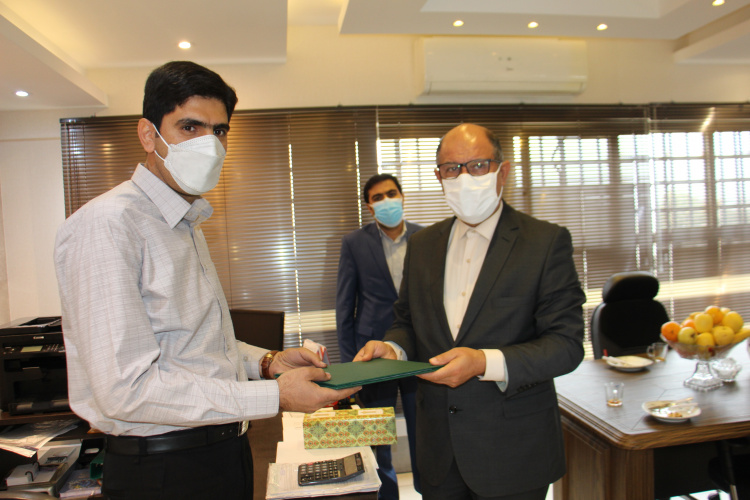 دکتر قالیچی از محیط کارآفرینی دانش آموخته دانشگاه جامع علمی کاربردی استان آذربایجان شرقی بازدید کرد