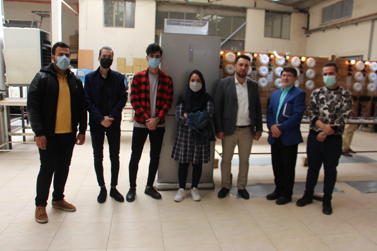 تعدادی از دانشجویان از محیط کارآفرینی دانش آموخته دانشگاه جامع علمی کاربردی استان آذربایجان شرقی بازدید کردند