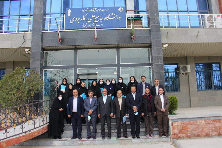 فینال پنجمین دوره مسابقات گفتمان دانشجویی دانشگاه جامع علمی کاربردی استان آذربایجان شرقی برگزار شد