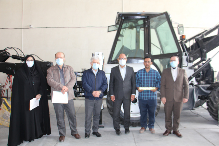 دکتر قالیچی از محیط کارآفرینی دانش آموخته دانشگاه جامع علمی کاربردی استان آذربایجان شرقی بازدید کرد