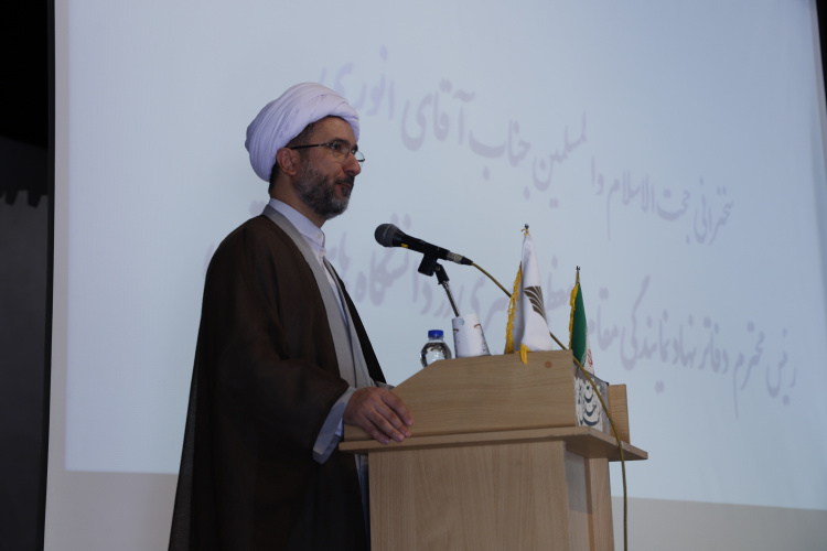 رئیس دفتر نهاد نمایندگی مقام معظم رهبری در دانشگاه‌های استان آذربایجان شرقی :دانشگاه جامع علمی کاربردی مسئولیت خطیری در راستای رفع بیکاری دارد