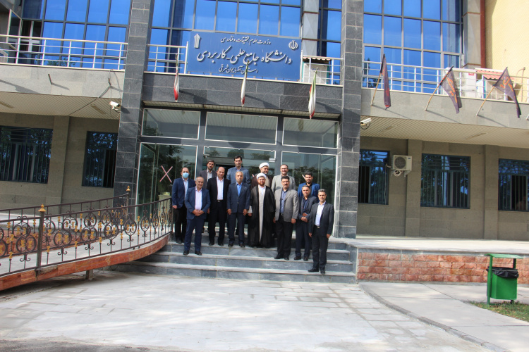 سرپرست دانشگاه جامع علمی کاربردی استان آذربایجان شرقی با ریاست و اعضای هیات رئیسه دانشگاه آزاد اسلامی استان آذربایجان شرقی دیدار و گفتگو کرد