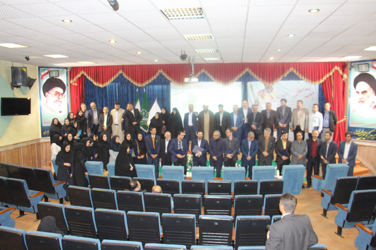 مراسم بزرگ داشت مقام معلم  در دانشگاه جامع علمی کاربردی استان آذربایجان شرقی برگزار شد