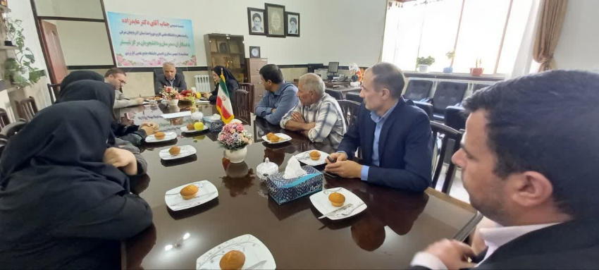 نشست رئیس دانشگاه جامع علمی کاربردی استان آذربایجان شرقی با سرپرست و همکاران مرکز آموزش علمی کاربردی شبستر برگزار شد