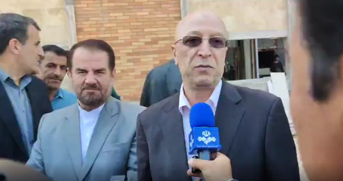 وزیر علوم ، تحقیقات و فناوری: دانشگاه جامع علمی کاربردی با رایزنی با صنایع مختلف چند هزار نفر را با تضمین اشتغال بر اساس نیاز آنها آموزش می دهد