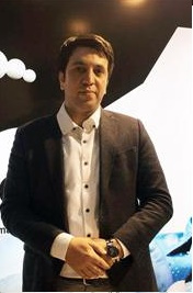 پژوهشگر جوان  استان آذربایجان شرقی و مدرس و دانش آموخته دانش آموخته واحد استانی آذربایجان شرقی :  با بهره گیری از تکنولوژی های برتر دنیا توانسته ایم سالیانه ۲۵۰ هزار ست بردهای الکترونیکی را در کشور تولید کنیم