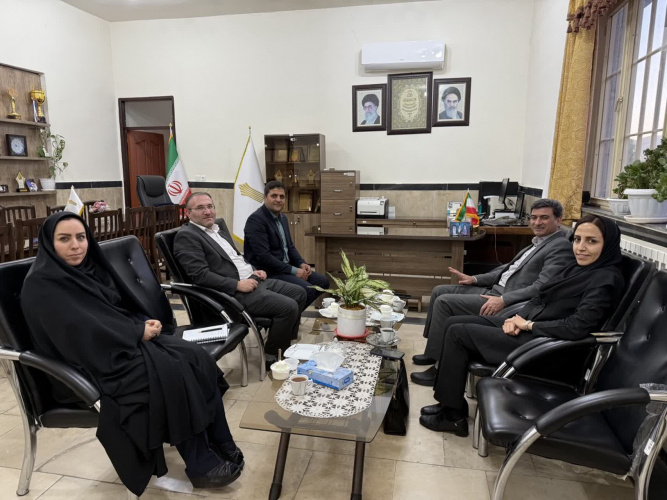 بازدید دکترباقری مشاور رئیس و مدیر دفتر امور حقوقی دانشگاه از مرکز آموزش علمی کاربردی شبستر