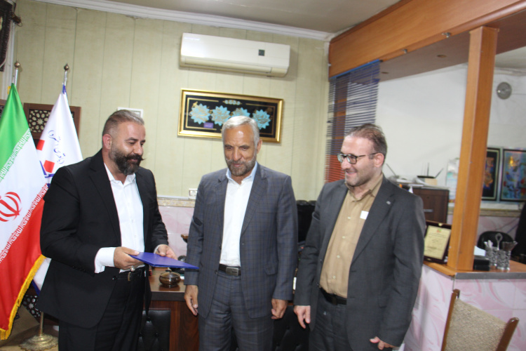 بازدید رئیس دانشگاه جامع علمی کاربردی استان آذربایجان شرقی از محیط کارگاهی و کارآفرینی دانشجوی دانشگاه جامع علمی کاربردی استان آذربایجان شرقی